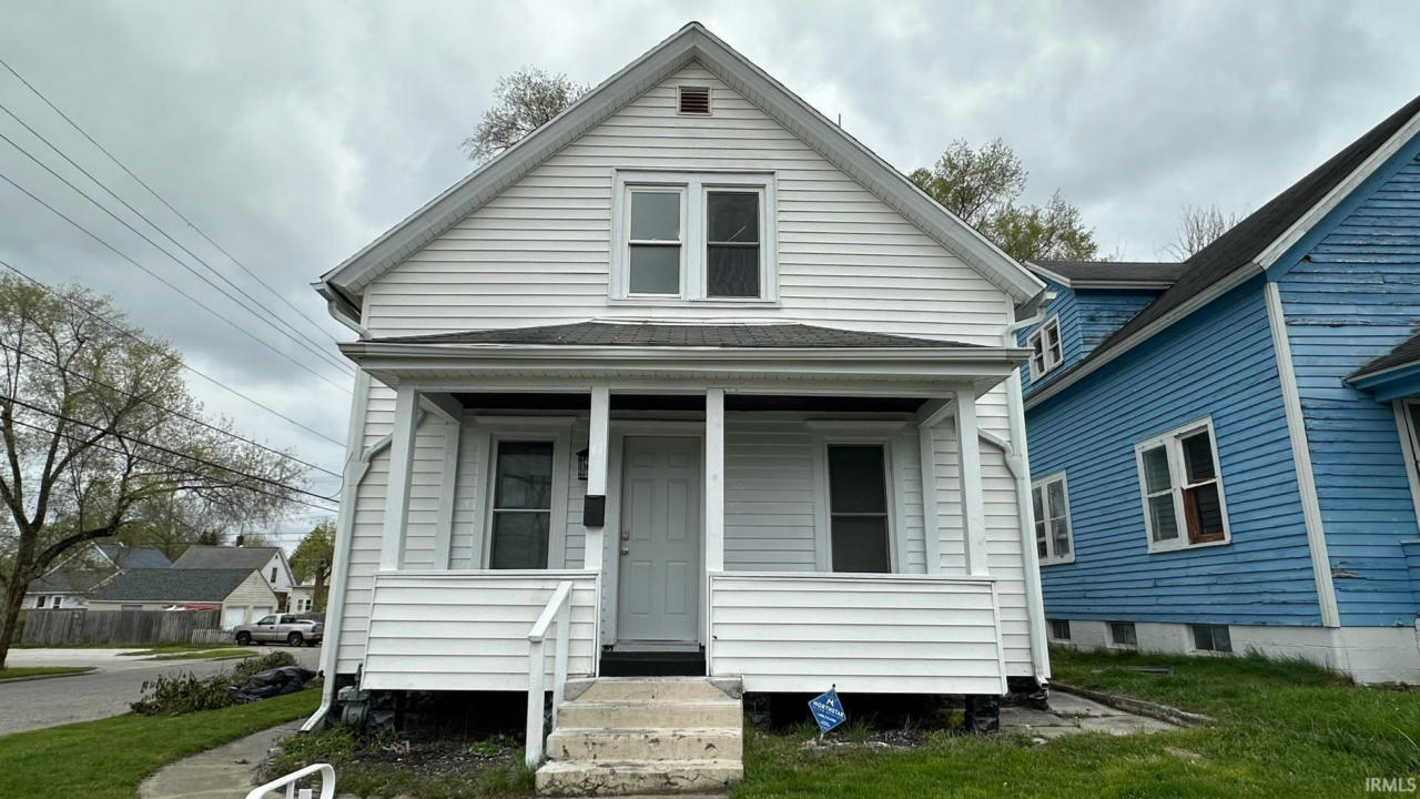 1702 KENDALL ST, SOUTH BEND, IN 46613, photo 1 of 36