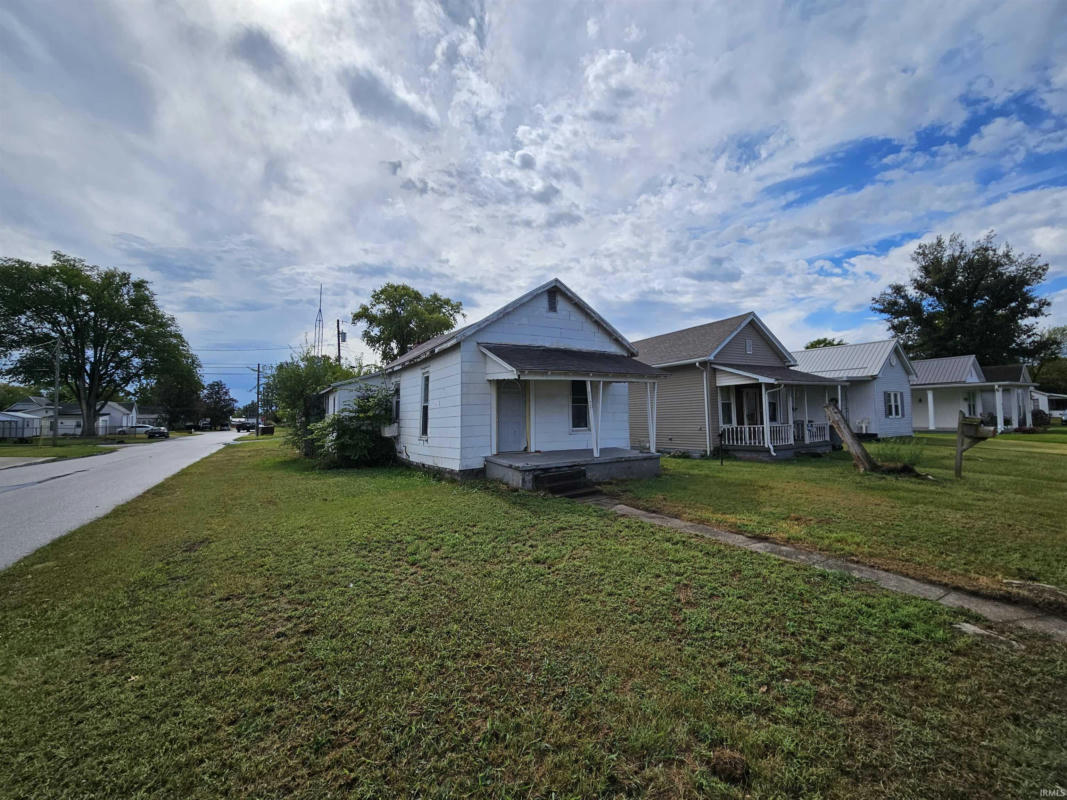 625 N 12TH ST, VINCENNES, IN 47591, photo 1 of 10