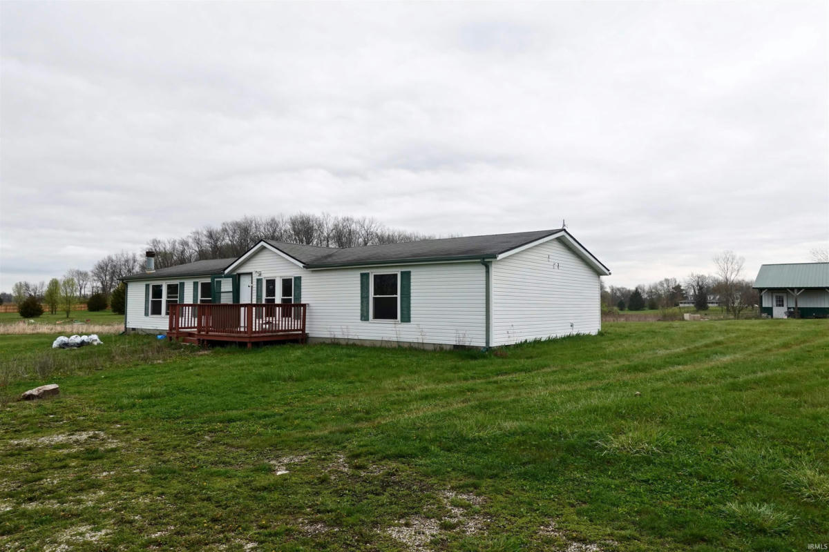 10700 S COUNTY ROAD 600 W, DALEVILLE, IN 47334, photo 1 of 33