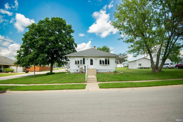 224 W 9TH ST, BICKNELL, IN 47512 - Image 1