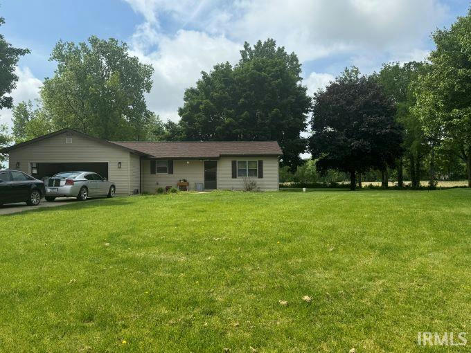 24654 GREEN VALLEY PKWY, ELKHART, IN 46517, photo 1 of 8
