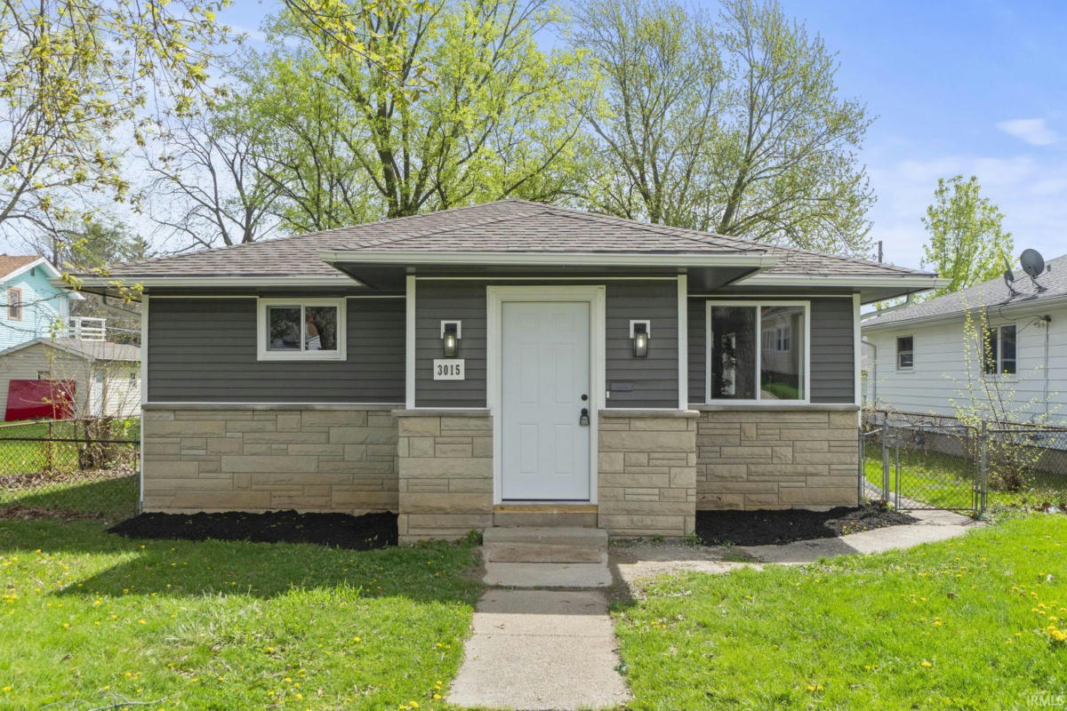 3015 BARR ST, FORT WAYNE, IN 46806, photo 1 of 20