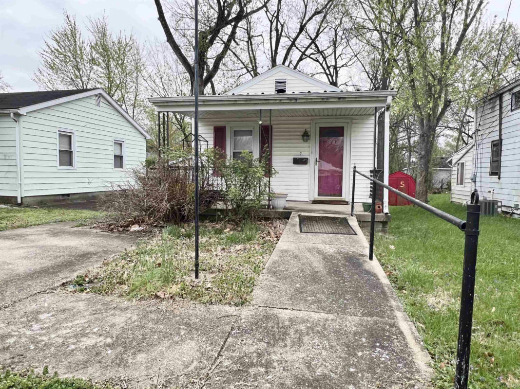 7 E OLMSTEAD AVE, EVANSVILLE, IN 47711, photo 1 of 20