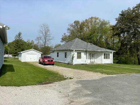 8925 S SECTION STREET, DUGGER, IN 47838 - Image 1