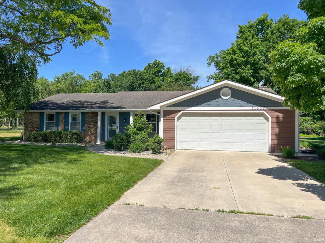11303 LEO RD, FORT WAYNE, IN 46845, photo 1 of 32