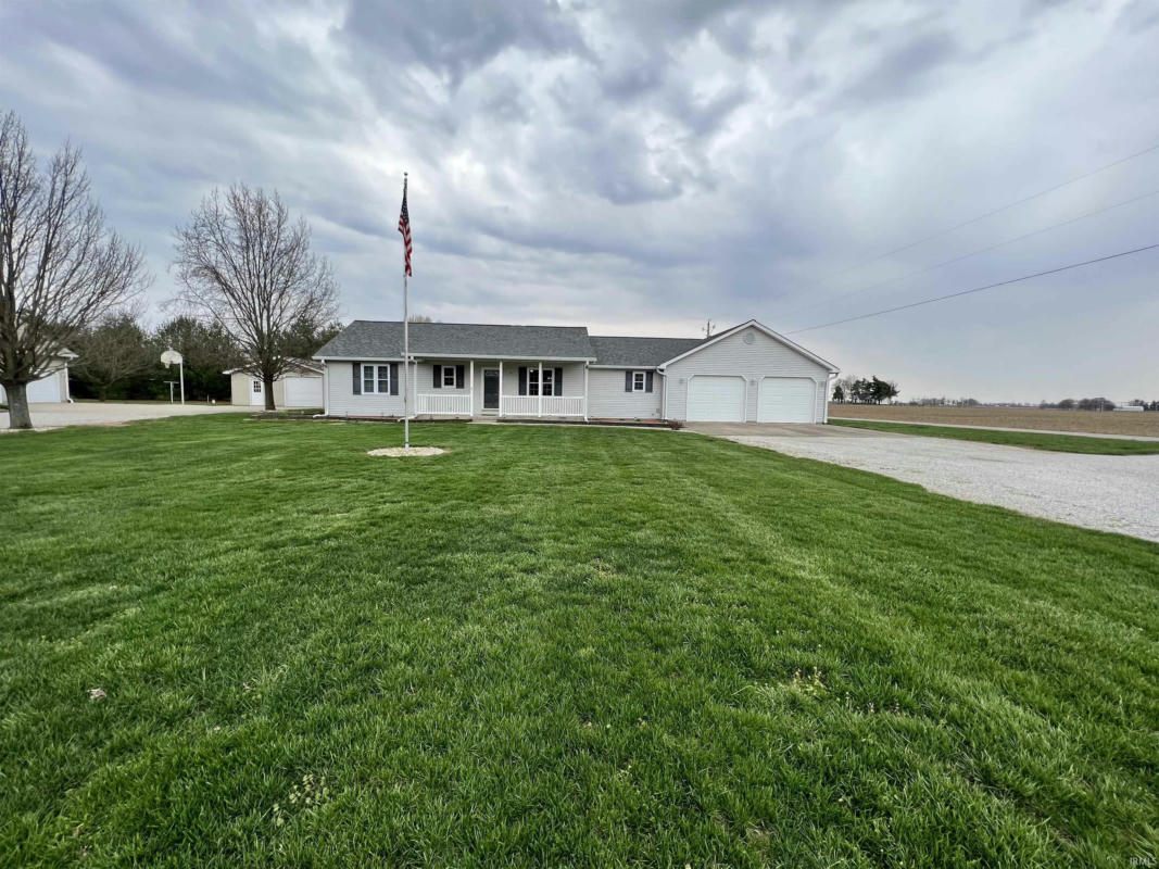 3 E BROWN RD, VINCENNES, IN 47591, photo 1 of 34