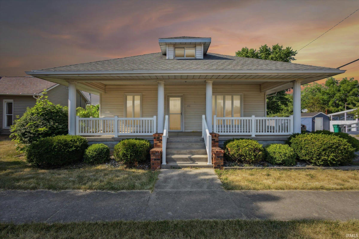 300 W PRAIRIE ST, Leesburg, IN 46538 Single Family Residence For Sale  MLS# 202321932 RE/MAX